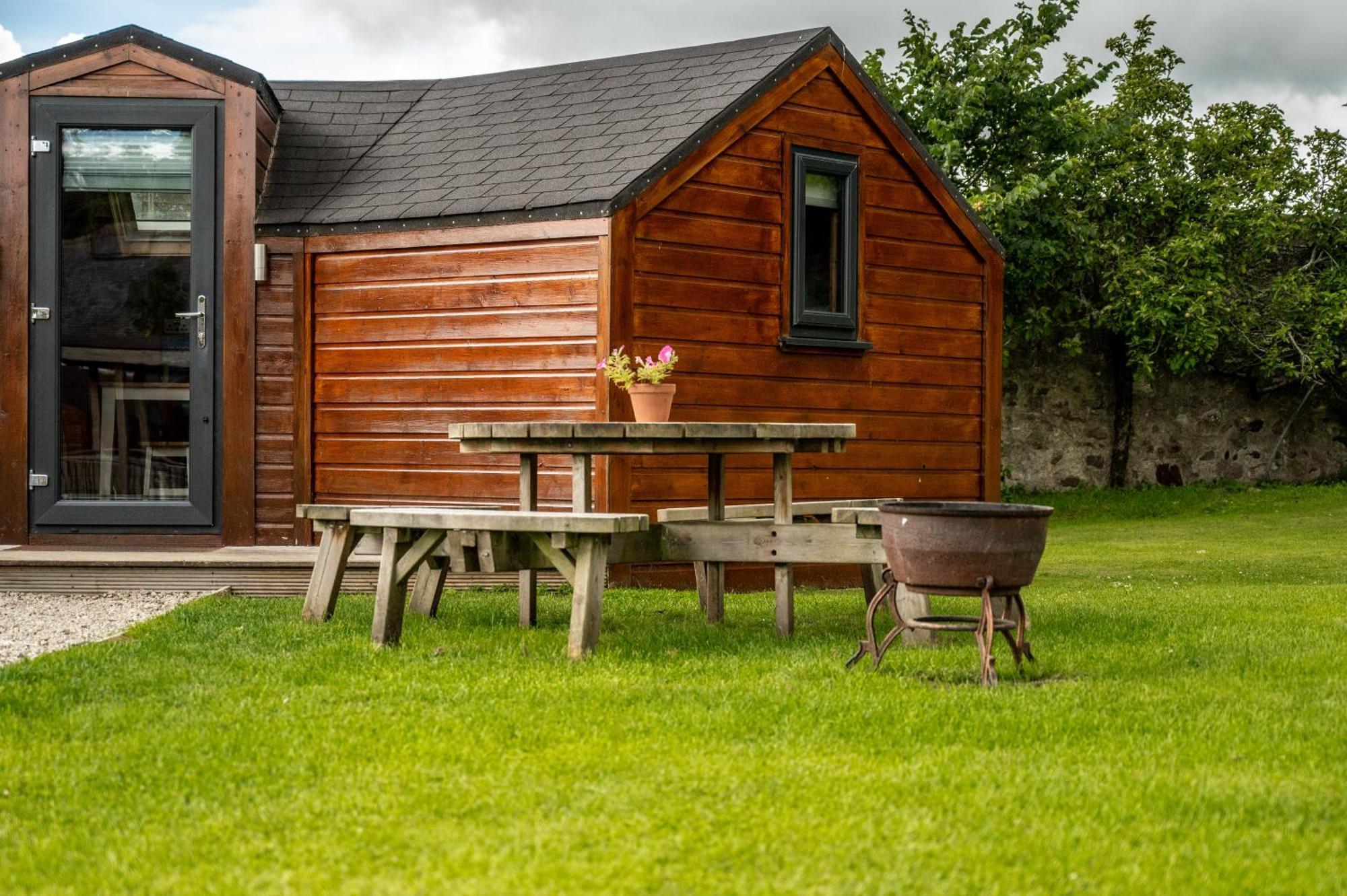 Hotel Delny Glamping And Farm Animals Invergordon Esterno foto